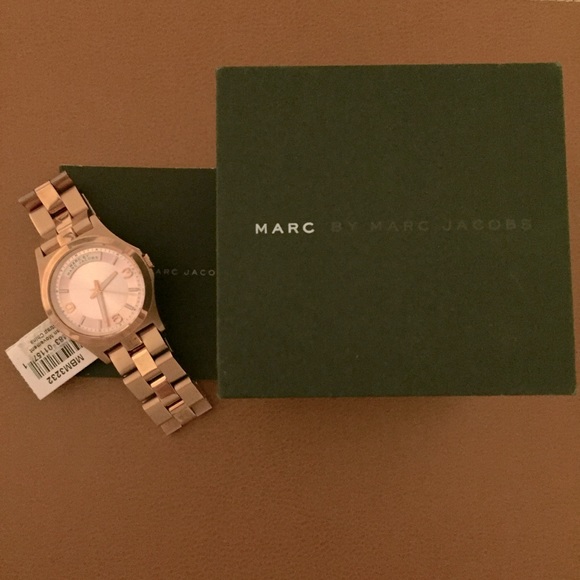 Marc Jacobs rose goldtone watch baby Dave mbm3232